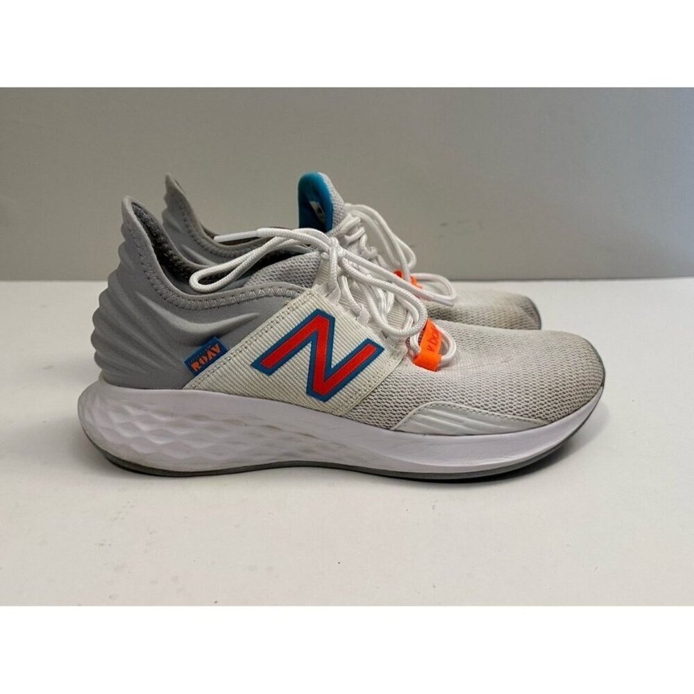 New Balance Womens Fresh Foam Roav WROAVCH White Running Shoes Sneakers Size 7.5